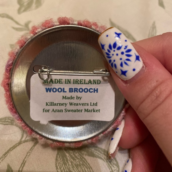 Wool brooch made & bought in Ireland. - Picture 2 of 2